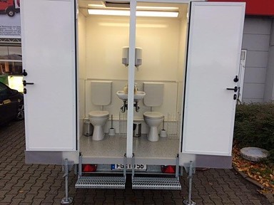 Toilettenwagen  Damenbereich